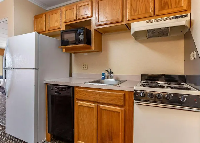 Quality Boardwalk Inn 4*