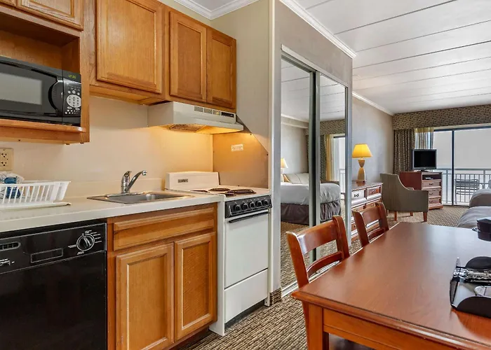 Quality Boardwalk Inn 4*